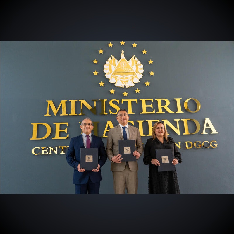 Ministerio de Hacienda firma convenio para fortalecer la formación de contadores públicos